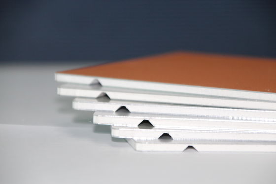 Uitstekende afpelsterkte Hot Melt Adhesive Resin voor Alumunium Composite Panel Films